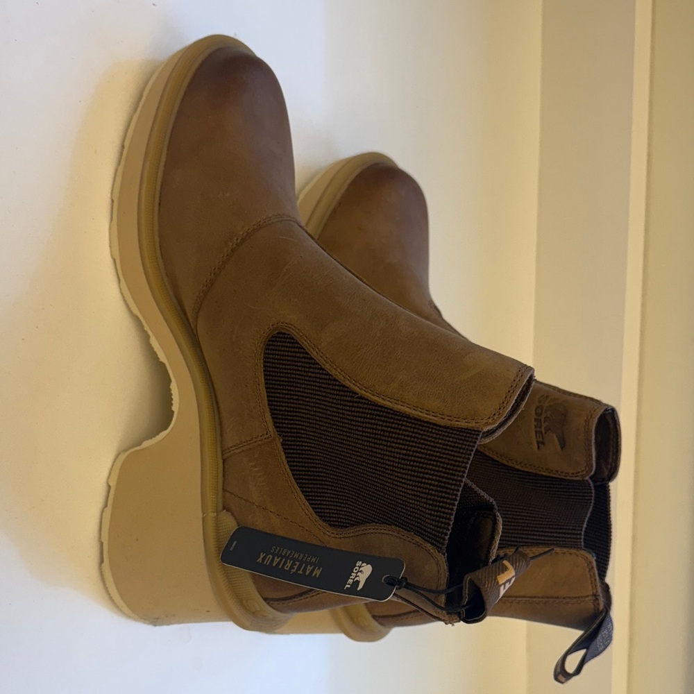 Sorel Women's Hi-Line Heel Chelsea Boots